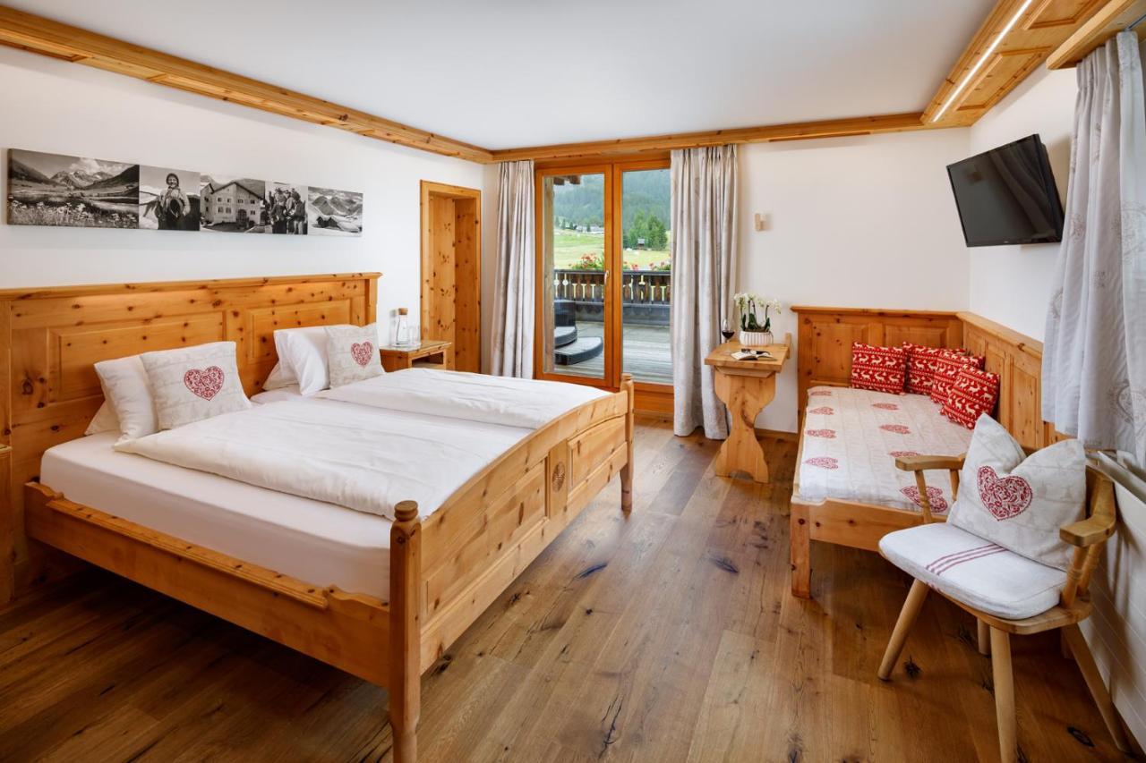 Hotel Walserhuus Sertig Sertig Doefli Bagian luar foto