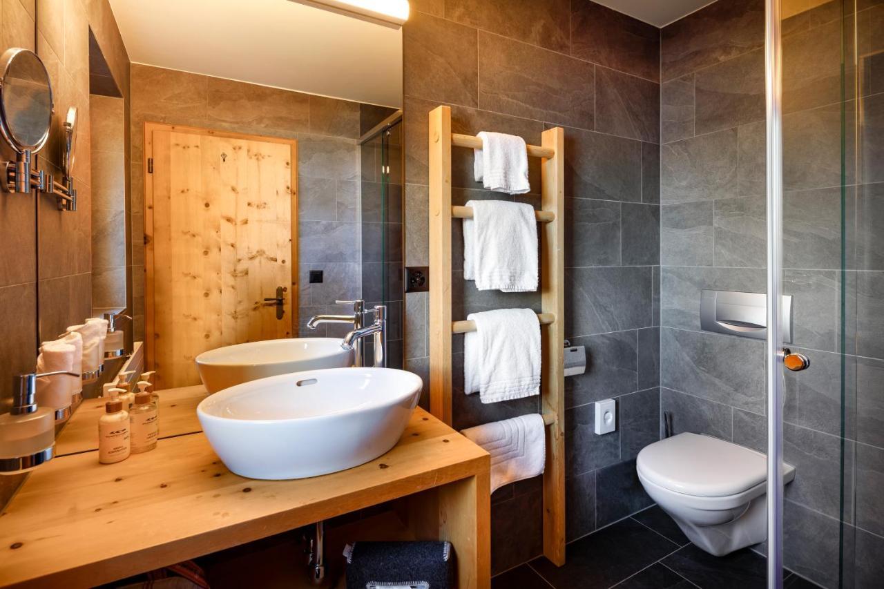 Hotel Walserhuus Sertig Sertig Doefli Bagian luar foto