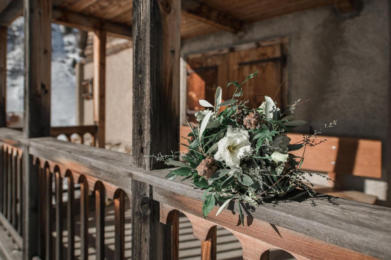 Hotel Walserhuus Sertig Sertig Doefli Bagian luar foto